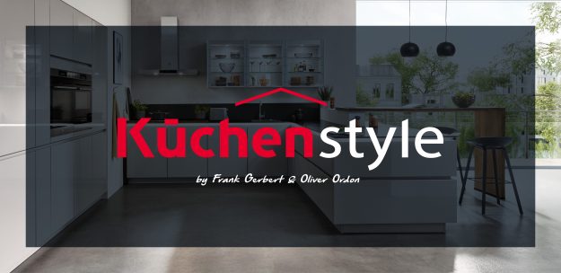 Bild von einer weißen Küche im Hintergrund, darauf ein grauer, leicht transparenter Layer und das Logo von Küchenstyle