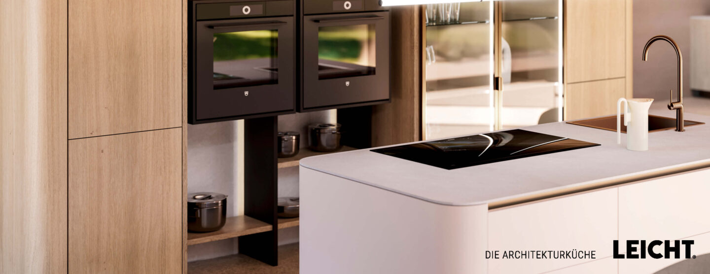 Moderne helle Küche von Leicht mit Rundungen und Holz-Hochschränken.